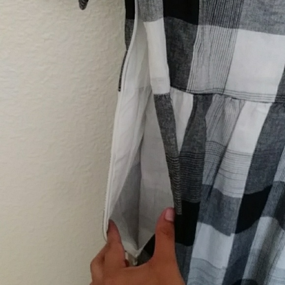 Dress - Picture 4 of 4